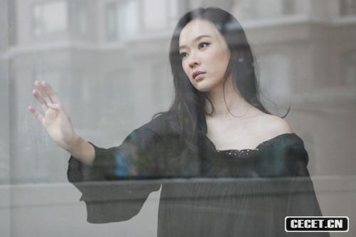 霍思燕暖陽(yáng)冬日迷離脫俗