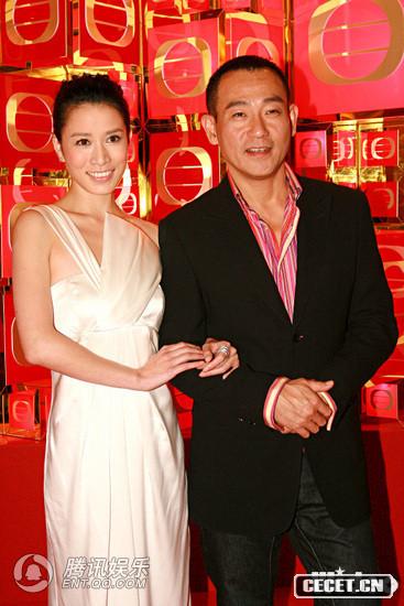 佘詩(shī)曼 林保怡