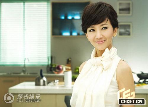 趙雅芝代言拍攝宣傳寫(xiě)真