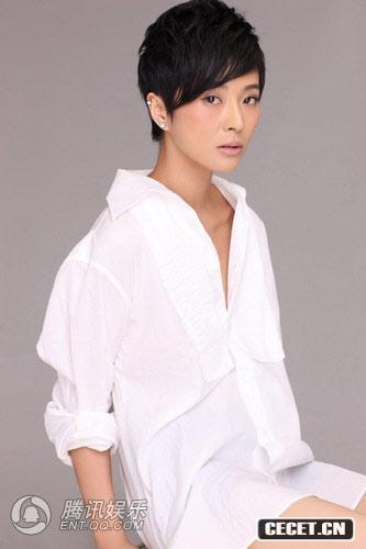 蘇巖主演的《男花匠與女經(jīng)理》正在安徽衛視獨家熱播