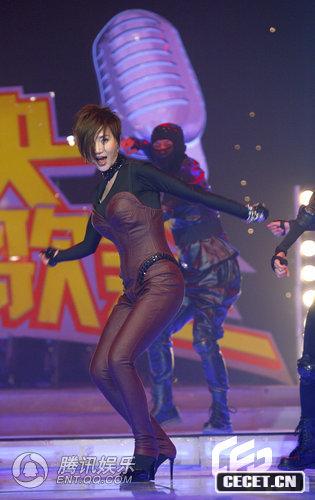 阿朵熱舞化身性感神偷