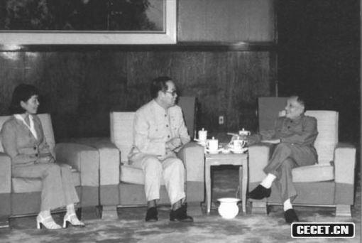 19778Сƽ(hu )Ҋ(jin)̹ՠW(xu)ϵţM(mn)ͷˏӢ