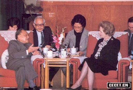 198412ӢP(gun)ۆ(wn)}(lin)eкփxʽDСƽ(hu )Ҋ(jin)(li)AӺփxʽӢР