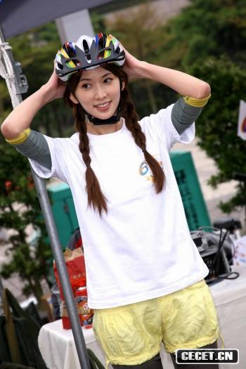 林志玲現場(chǎng)宣傳防治婦癌