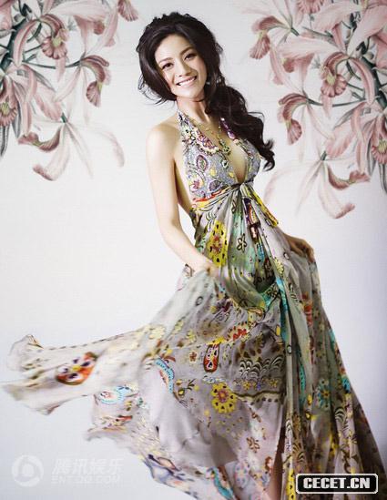 胡可最新寫(xiě)真曝光