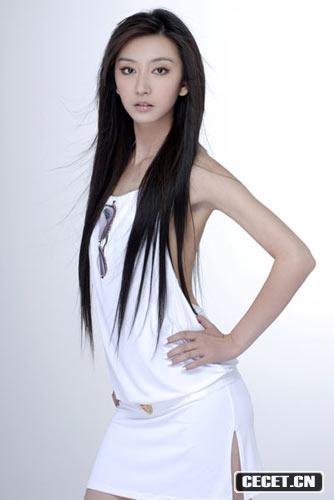 唐一菲寫(xiě)真