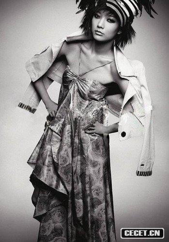 王珞丹黑白另類(lèi)寫(xiě)真