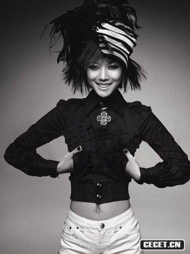 王珞丹黑白另類(lèi)寫(xiě)真