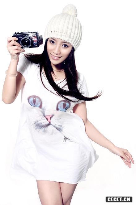 邵路雅甜美寫(xiě)真