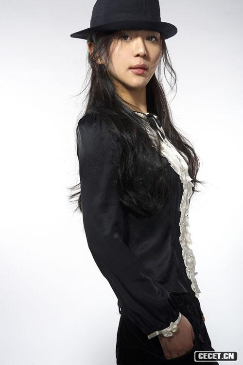 陳笑菲摩登寫(xiě)真