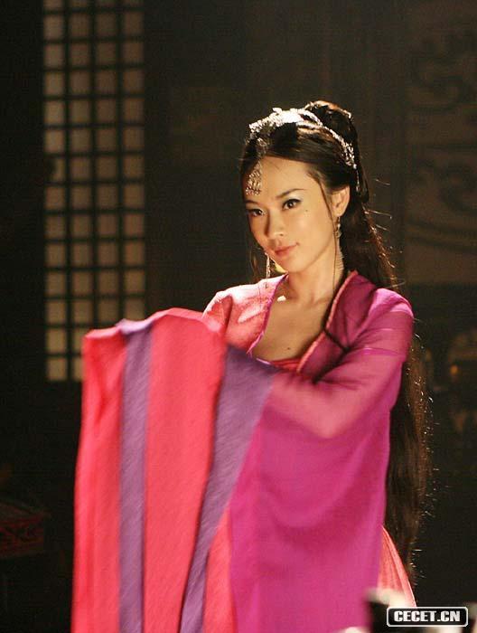 霍思燕扮狐妖突破尺度