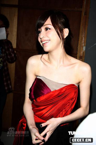 王心凌加盟金牌大風(fēng)