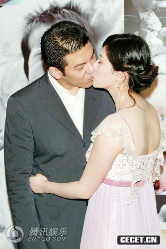 賈靜雯與老公甜蜜