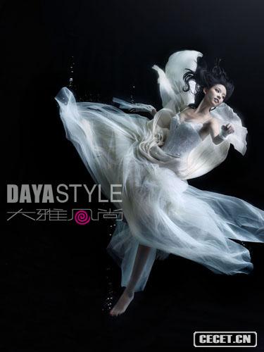 張梓琳婚紗奇幻大片