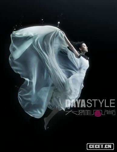 張梓琳婚紗奇幻大片