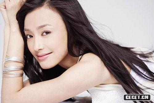 秦嵐優(yōu)雅端莊肌膚白皙