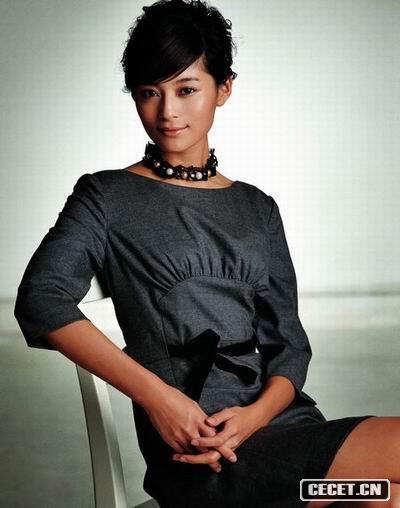 “巖女郎”王媛可寫(xiě)真