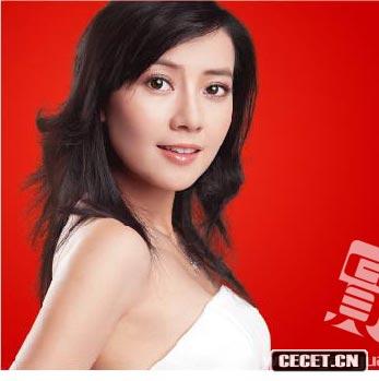 高圓圓拍廣告美艷動(dòng)人