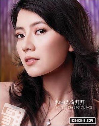 高圓圓拍廣告美艷動(dòng)人