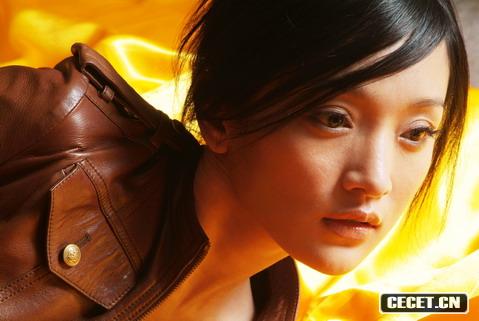 周迅慵懶絢麗氣質(zhì)寫(xiě)真