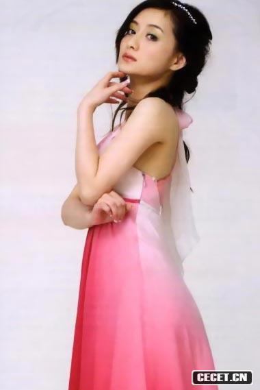 陳德容纖腰美胸艷麗照