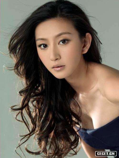 唐一菲《未來(lái)警察》