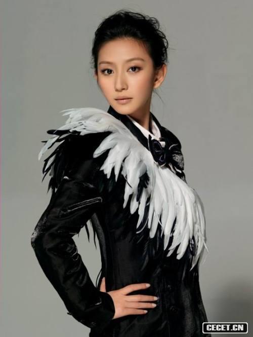 唐一菲《未來(lái)警察》