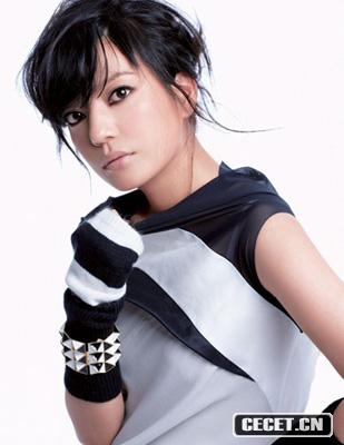 趙薇成熟靚麗時(shí)尚寫(xiě)真