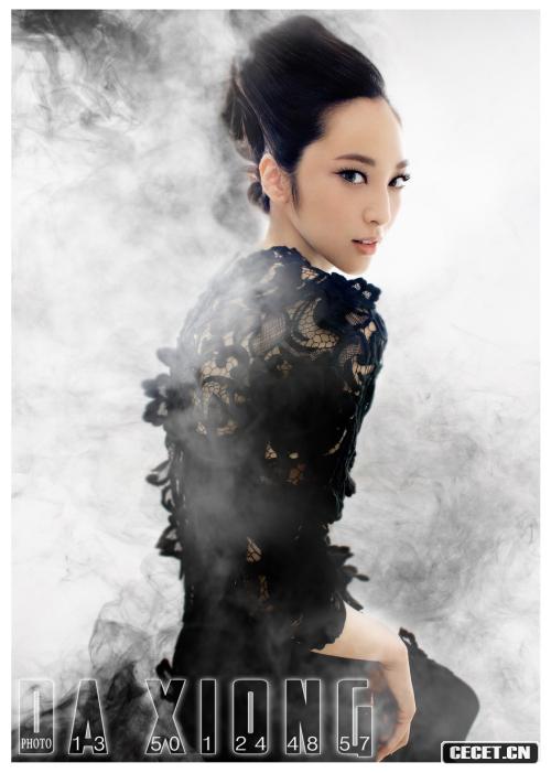 吳佩慈妖艷狐媚寫(xiě)真