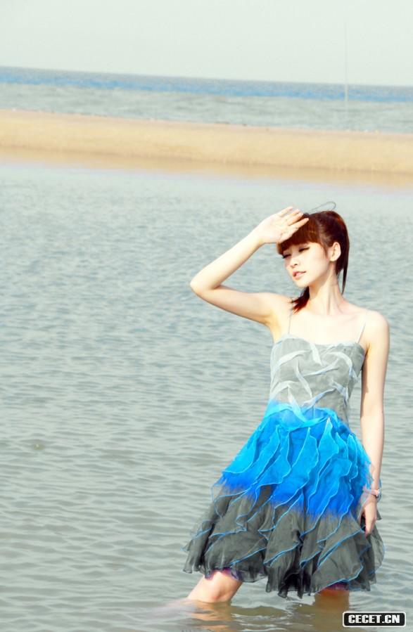 柳巖海灘清涼寫(xiě)真曝光