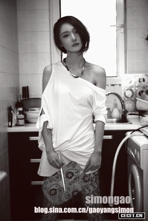 牛萌萌提花絲襪居家照