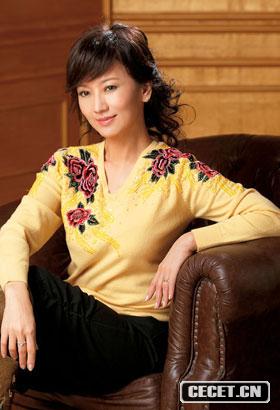 趙雅芝雍容華貴寫(xiě)真