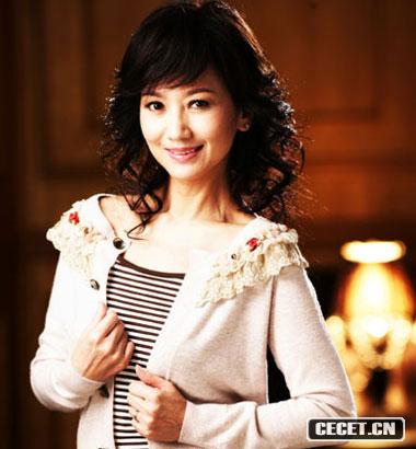 趙雅芝雍容華貴寫(xiě)真