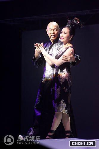 汪明荃最新舞臺劇《真是阿姐》首場(chǎng)演出