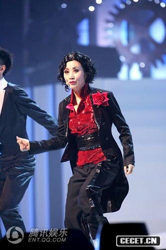 汪明荃最新舞臺劇《真是阿姐》首場(chǎng)演出