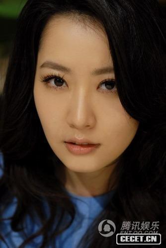 成年“寶釵”白冰