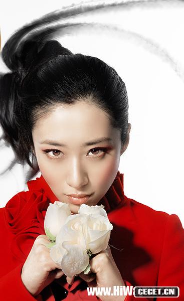 劉思彤情人節人比花嬌