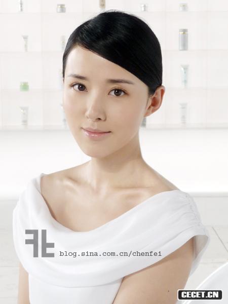 顏丹晨素顏潤白無(wú)暇