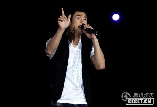 小沈陽(yáng)獻歌