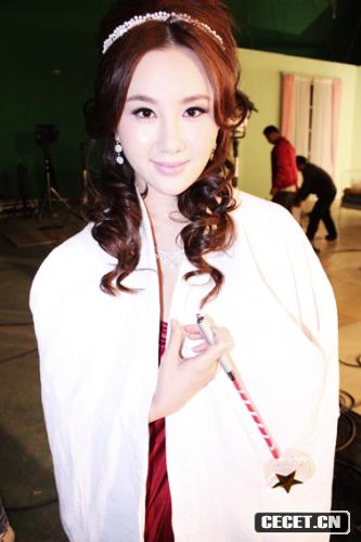 孟瑤:甜美芭比時(shí)裝秀