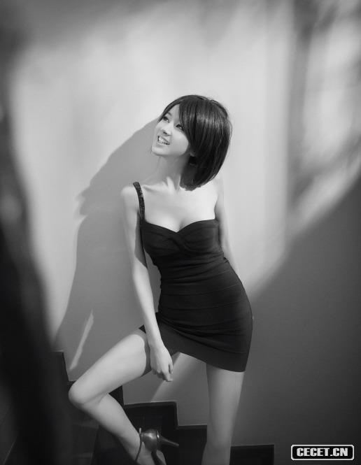 孫菲菲黑白狂野寫(xiě)真