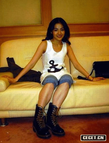 貢米最新嫵媚后臺照