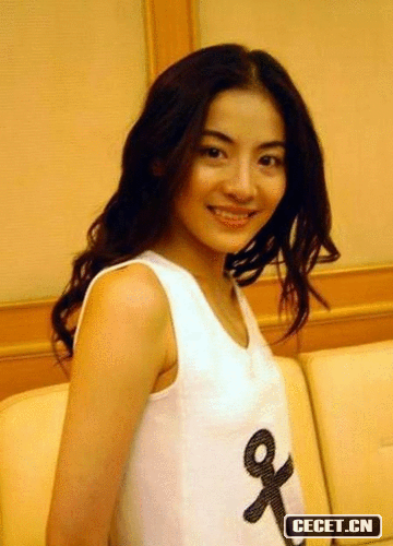 貢米最新嫵媚后臺照