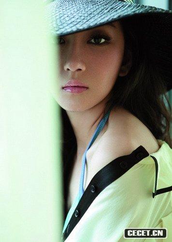 唐一菲最新寫(xiě)真曝光