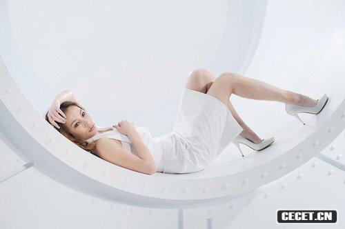 溫嵐百萬(wàn)拍攝時(shí)尚MV