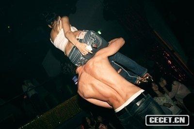 韓國爆出艷照門(mén)