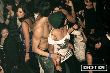 清潭洞夜店照片