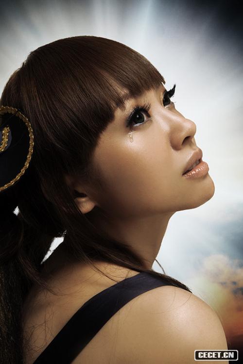 徐顥菲美艷的角色扮演