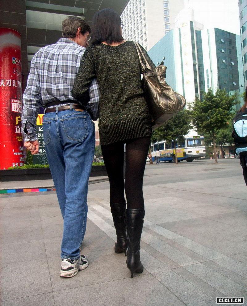 路遇性感長(cháng)腿黑絲美女