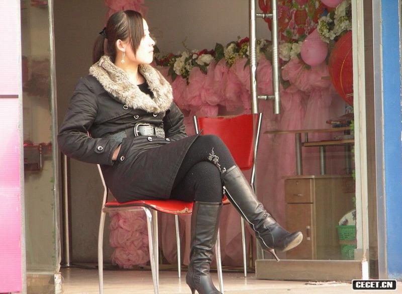 摩托車(chē)上的性感女孩